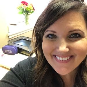 Meet your Posher, Jenn
